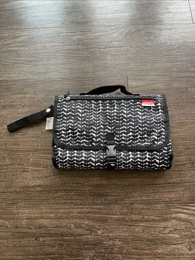 Skip Hop Black & White Geometric Baby Changing Pouch